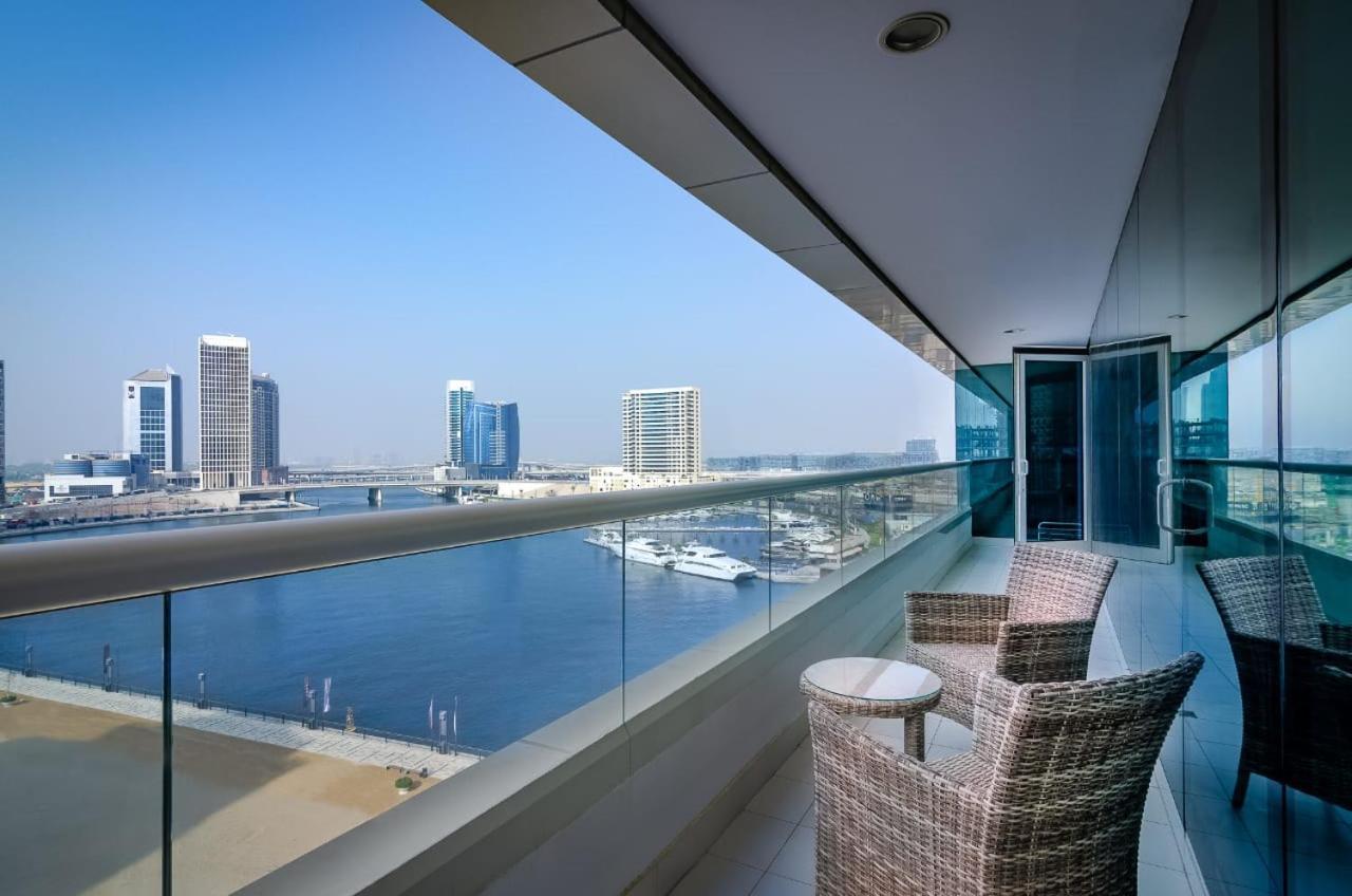 Waterfront Downtown- Damac Maison Canal View Dubai Exterior foto